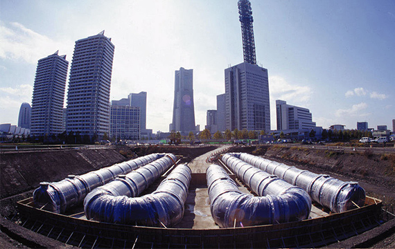 横浜市みなとみらい21地区の中央公園に布設した「耐震用・緊急用貯水槽」