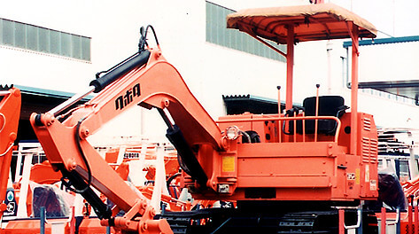 The first “Mini Back-Hoe” KH1