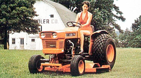The L175 tractor for lawn cutting